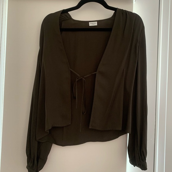 Aritzia Tops - Babaton Lovett Blouse